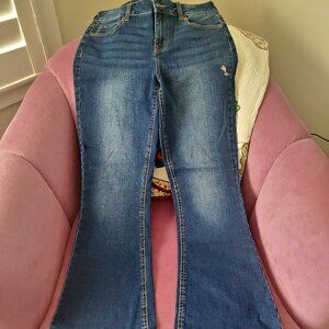 Maurices mid-rise boot cut jeans, size 8 short